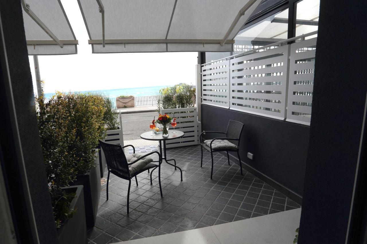 Ag Luxury Rooms Giardini Naxos Ngoại thất bức ảnh