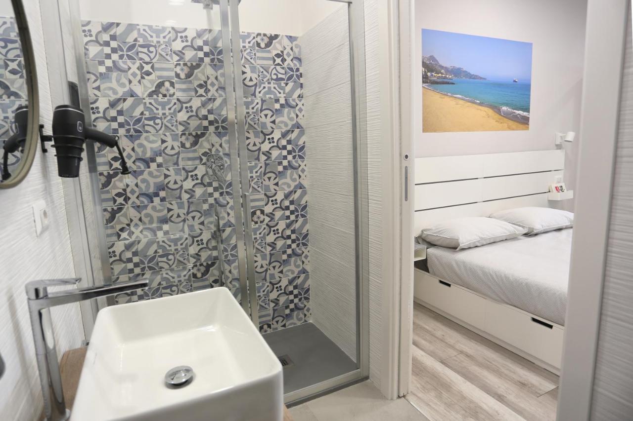Ag Luxury Rooms Giardini Naxos Ngoại thất bức ảnh